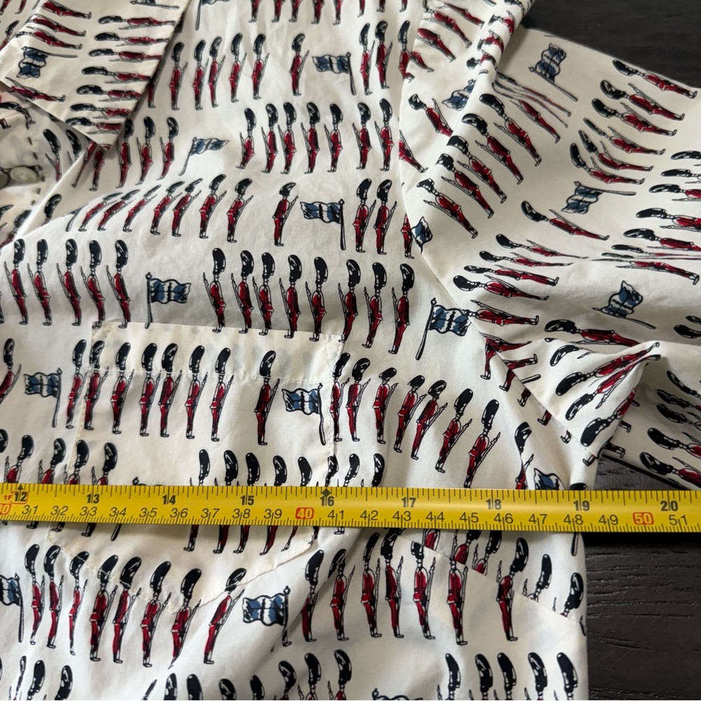 BODEN Beefeater Royal Guard print button front Blouse Size 10R - Picture 5 of 8